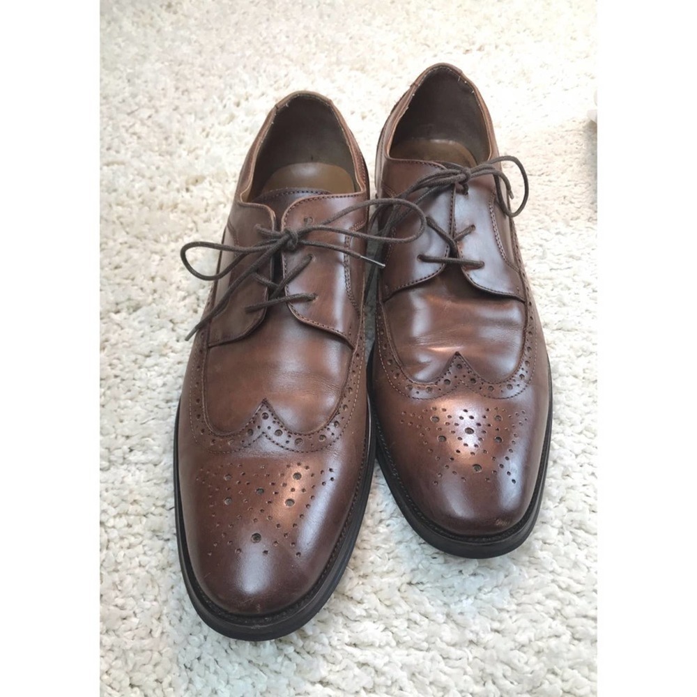 Aldo brown wing tip oxfords size 11. Case 023. 0820